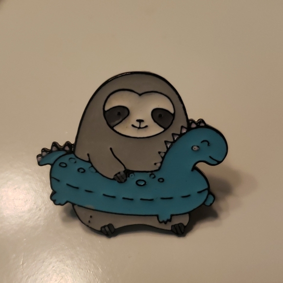 Lot of 3 Sloth Enamel Pin Brooch - Picture 3 of 6